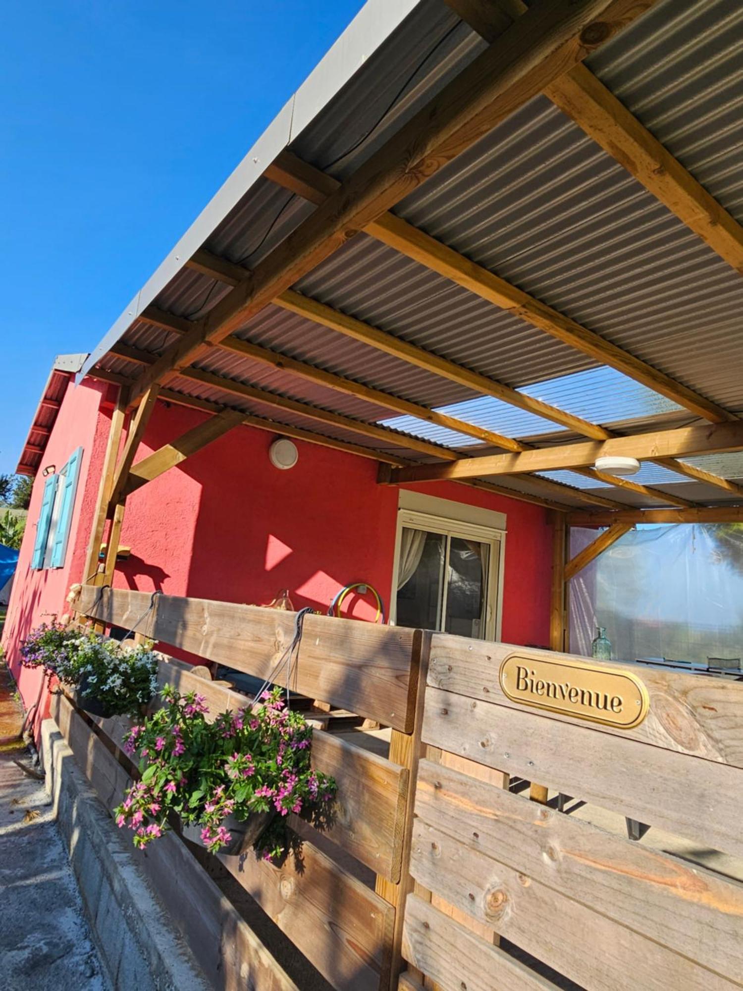 Gasthaus Au Coeur Des Plantations La Possession Exterior foto